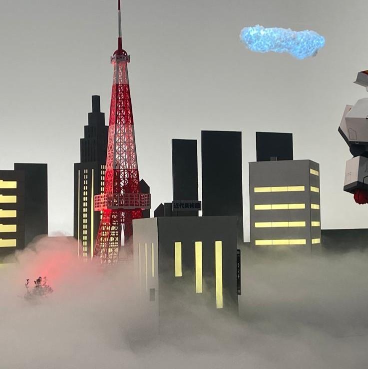 Grote Tokyo Tower-replica van lasergesneden MDF-panelen